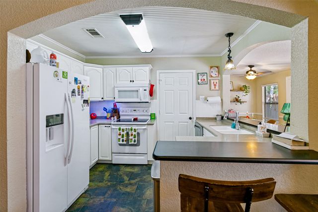 5012 Calmont Avenue, Fort Worth, TX 76107