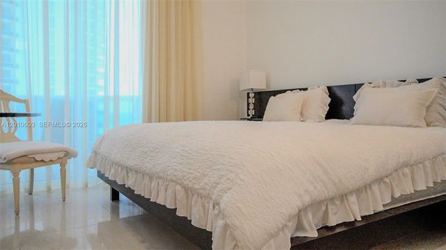 15901 Collins Ave 1102, Sunny Isles Beach, FL 33160