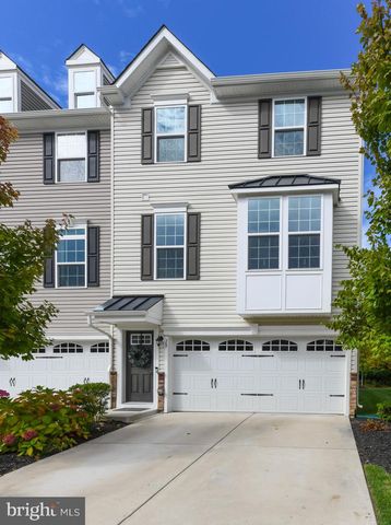 28 PEACOCK CIR, Sewell, NJ 08080