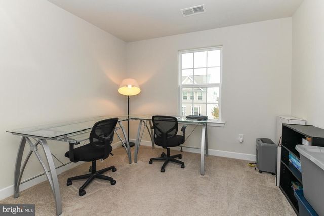 28 PEACOCK CIR, Sewell, NJ 08080