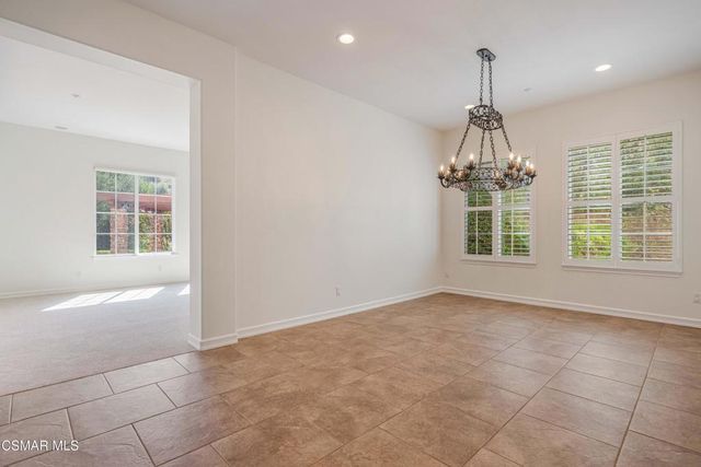 318 Loire Valley Drive, Simi Valley, CA 93065