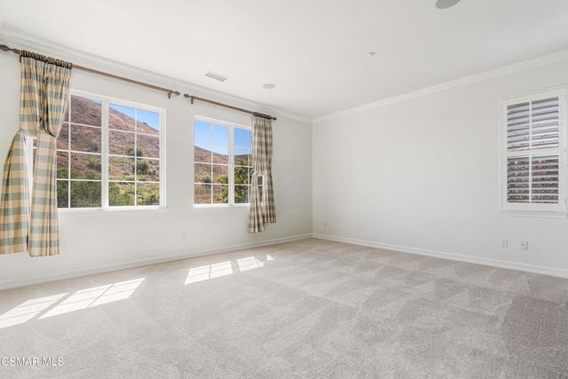 318 Loire Valley Drive, Simi Valley, CA 93065
