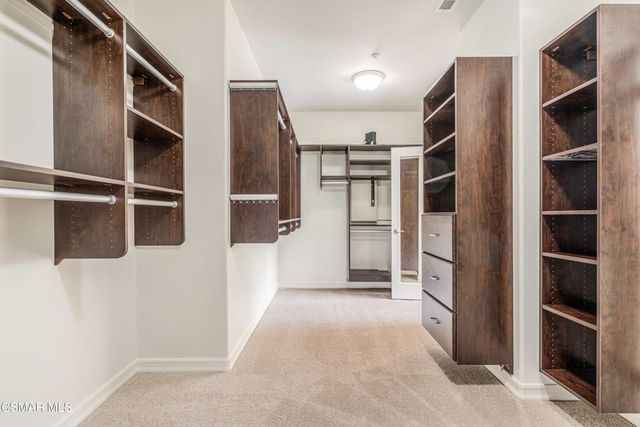 318 Loire Valley Drive, Simi Valley, CA 93065
