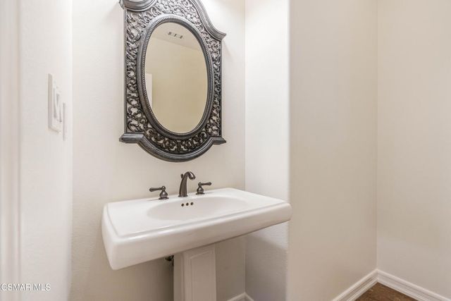 318 Loire Valley Drive, Simi Valley, CA 93065