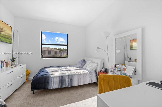 25449 SW 108th Ct, Homestead, FL 33032