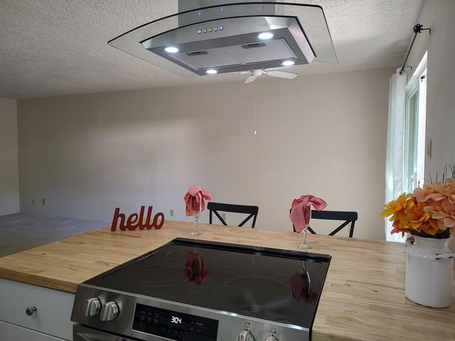 500 Circulo Gallegos NW, Albuquerque, NM 87107