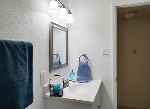500 Circulo Gallegos NW, Albuquerque, NM 87107