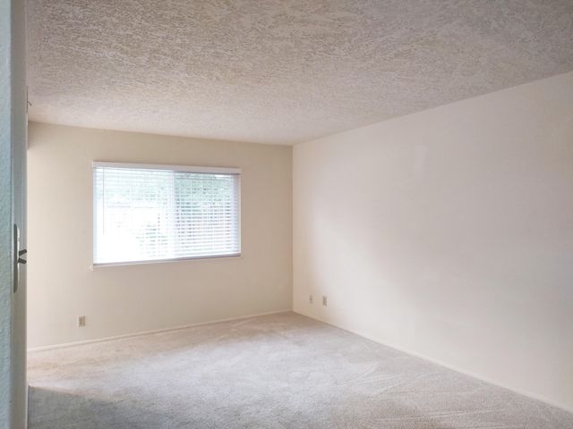 500 Circulo Gallegos NW, Albuquerque, NM 87107
