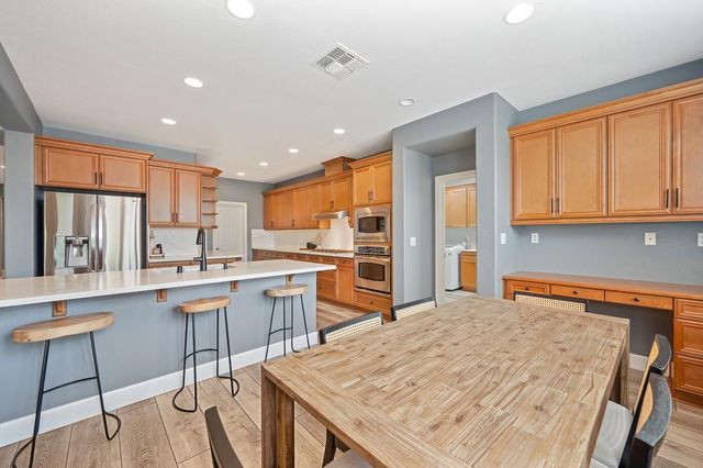 2229 Apple Grey Ln, Rocklin, CA 95765