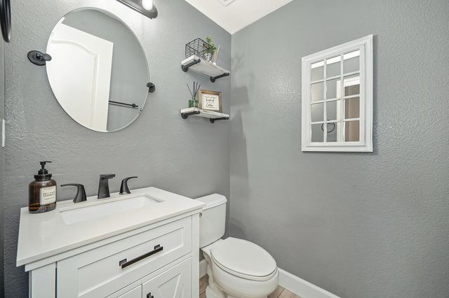 2229 Apple Grey Ln, Rocklin, CA 95765