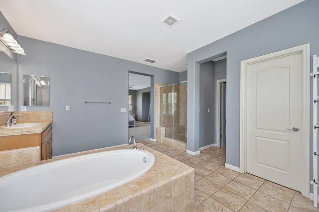 2229 Apple Grey Ln, Rocklin, CA 95765