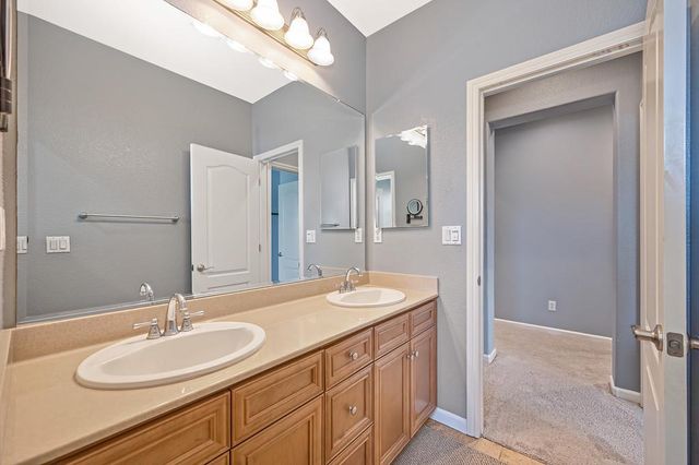 2229 Apple Grey Ln, Rocklin, CA 95765