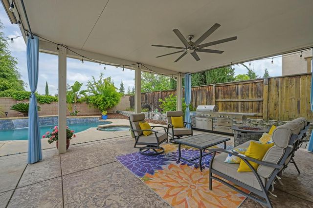 2229 Apple Grey Ln, Rocklin, CA 95765
