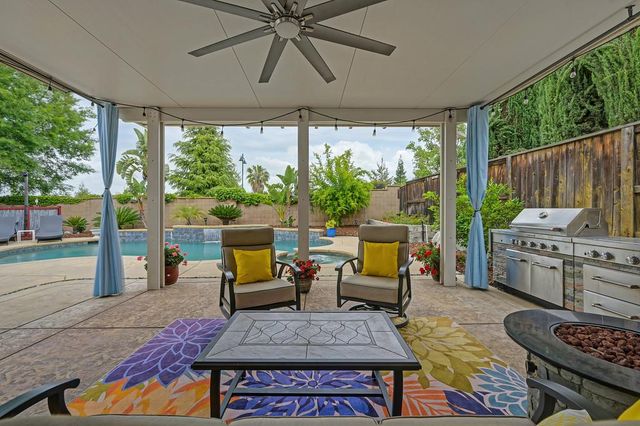 2229 Apple Grey Ln, Rocklin, CA 95765