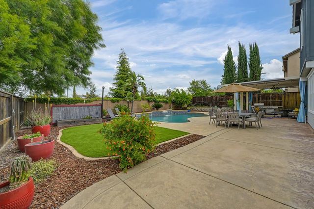 2229 Apple Grey Ln, Rocklin, CA 95765