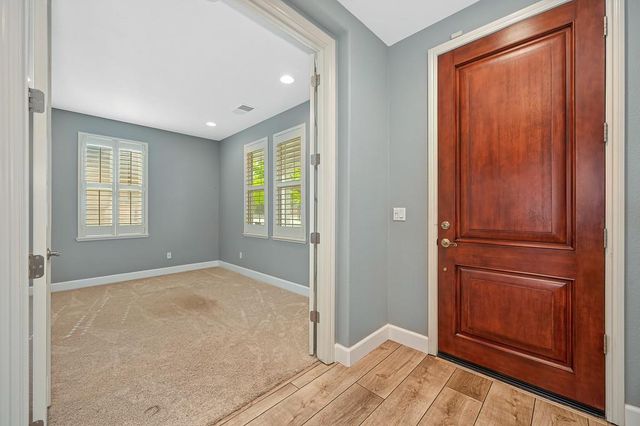 2229 Apple Grey Ln, Rocklin, CA 95765