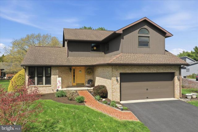 251 STONEGATE CIRCLE NORTH N, Chambersburg, PA 17201