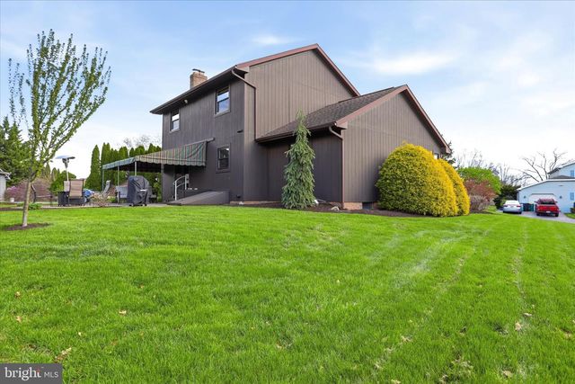 251 STONEGATE CIRCLE NORTH N, Chambersburg, PA 17201