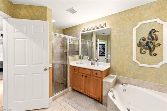 8401 Southbridge DR # 2, Estero, FL 33967