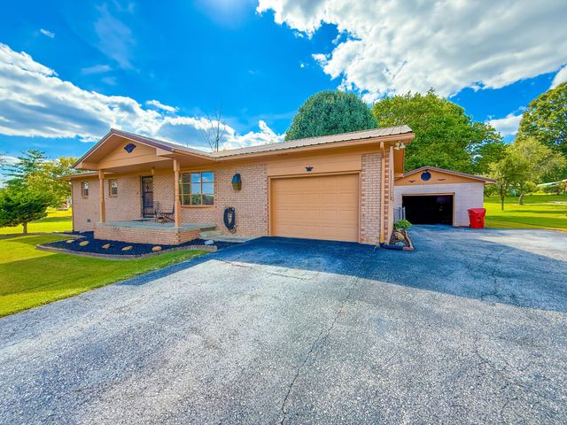 929 Jackson Fariston Road, London, KY 40744