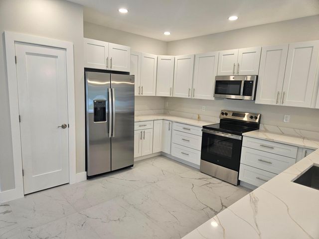 3848 SE Grant Street, Stuart, FL 34997