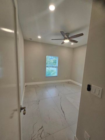 3848 SE Grant Street, Stuart, FL 34997