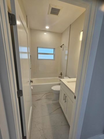 3848 SE Grant Street, Stuart, FL 34997