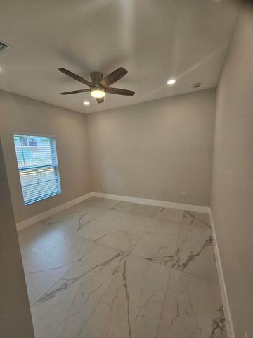 3848 SE Grant Street, Stuart, FL 34997