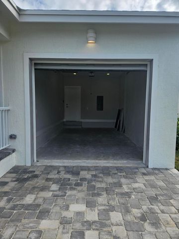 3848 SE Grant Street, Stuart, FL 34997