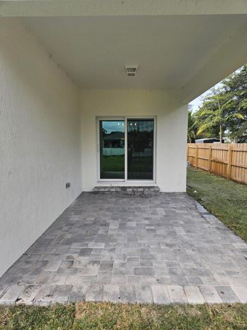 3848 SE Grant Street, Stuart, FL 34997
