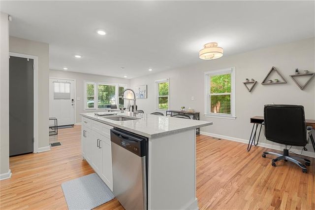 2890 Meadowview Drive SE, Atlanta, GA 30316