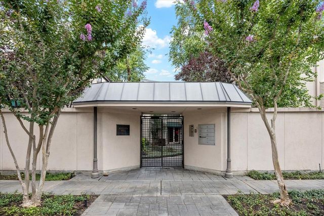 5082 Augusta Street, Houston, TX 77007