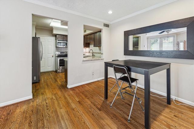 5082 Augusta Street, Houston, TX 77007