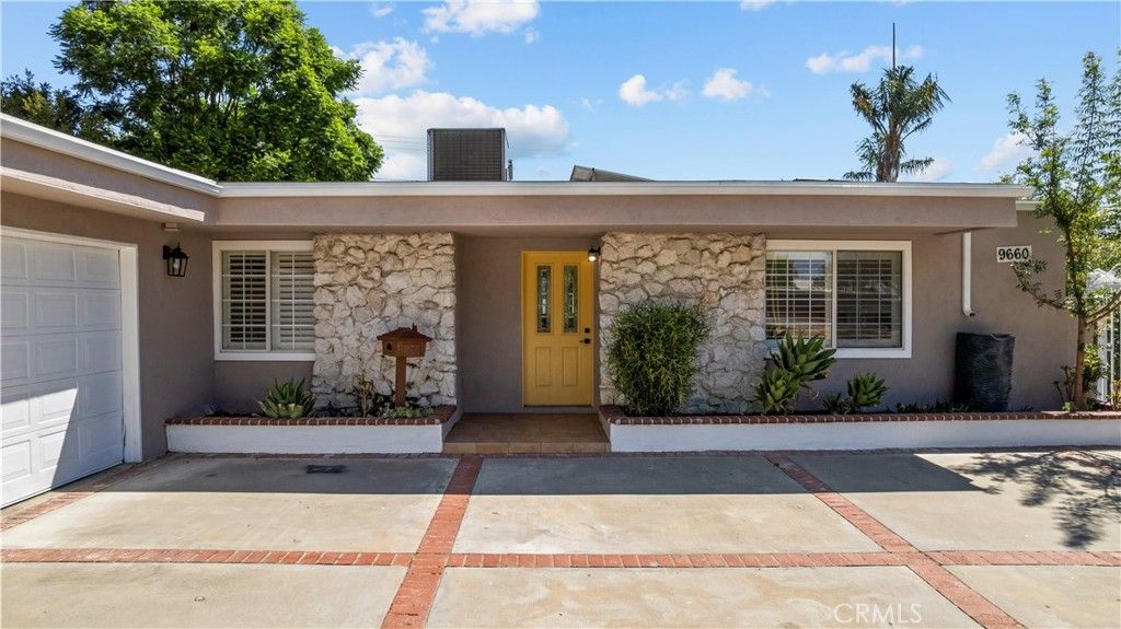 9660 Delco Avenue, Chatsworth, CA 91311 — photo 2