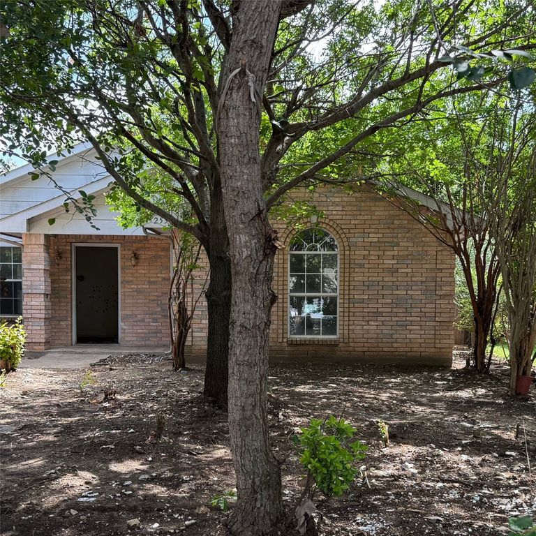 2533 Tristian Court, Dallas, TX 75211