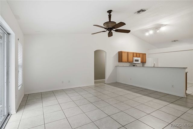 57 Pine Drive, Homosassa, FL 34446