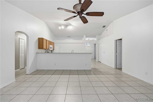 57 Pine Drive, Homosassa, FL 34446