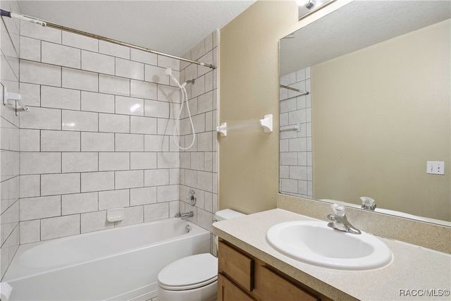 57 Pine Drive, Homosassa, FL 34446