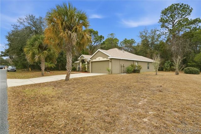 57 Pine Drive, Homosassa, FL 34446