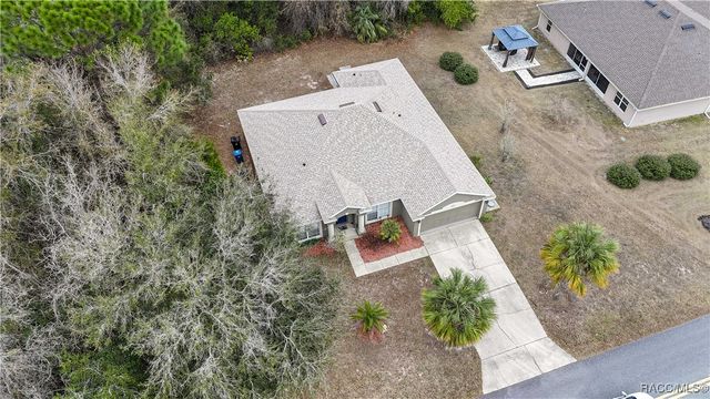 57 Pine Drive, Homosassa, FL 34446