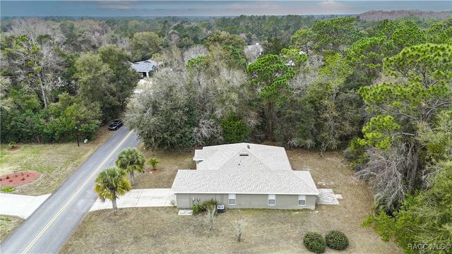 57 Pine Drive, Homosassa, FL 34446