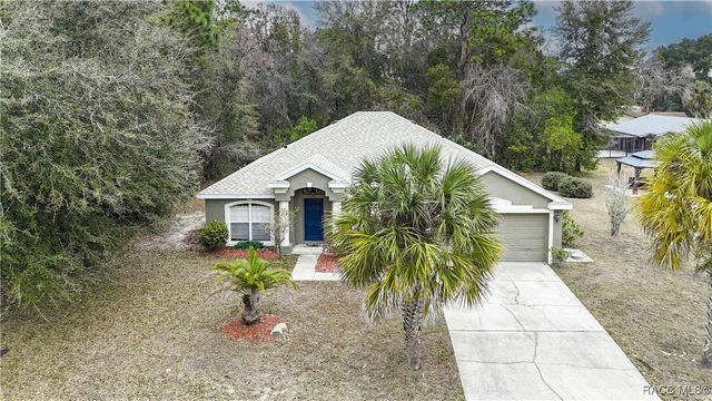57 Pine Drive, Homosassa, FL 34446
