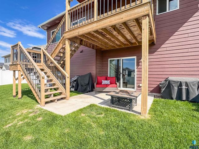 6805 E Smyrna Cir Circle, Sioux Falls, SD 57110