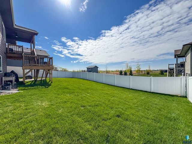 6805 E Smyrna Cir Circle, Sioux Falls, SD 57110