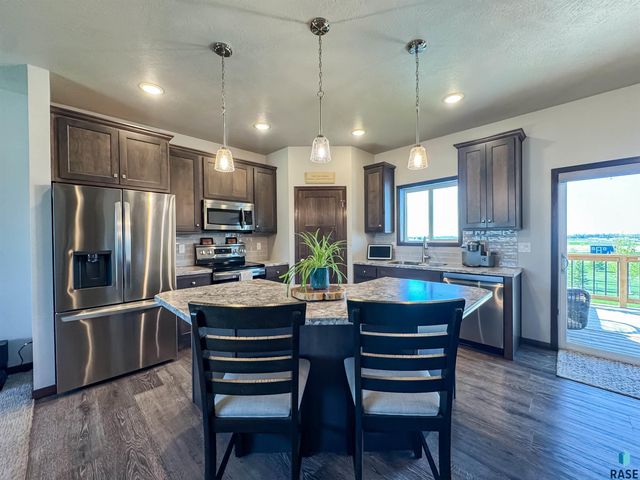 6805 E Smyrna Cir Circle, Sioux Falls, SD 57110