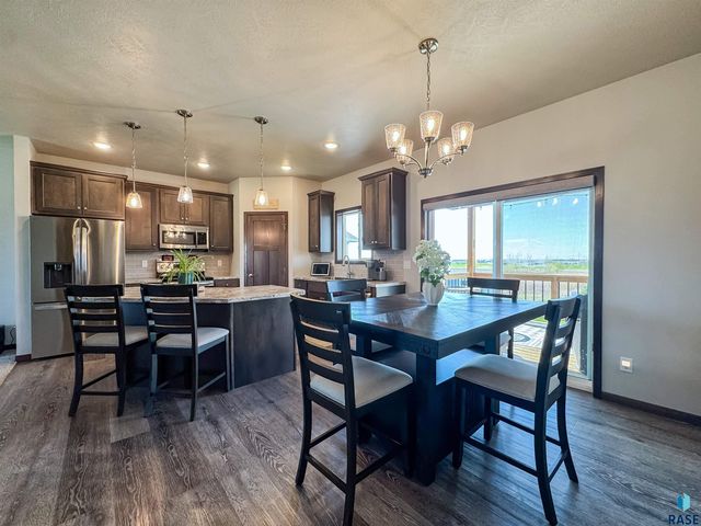 6805 E Smyrna Cir Circle, Sioux Falls, SD 57110