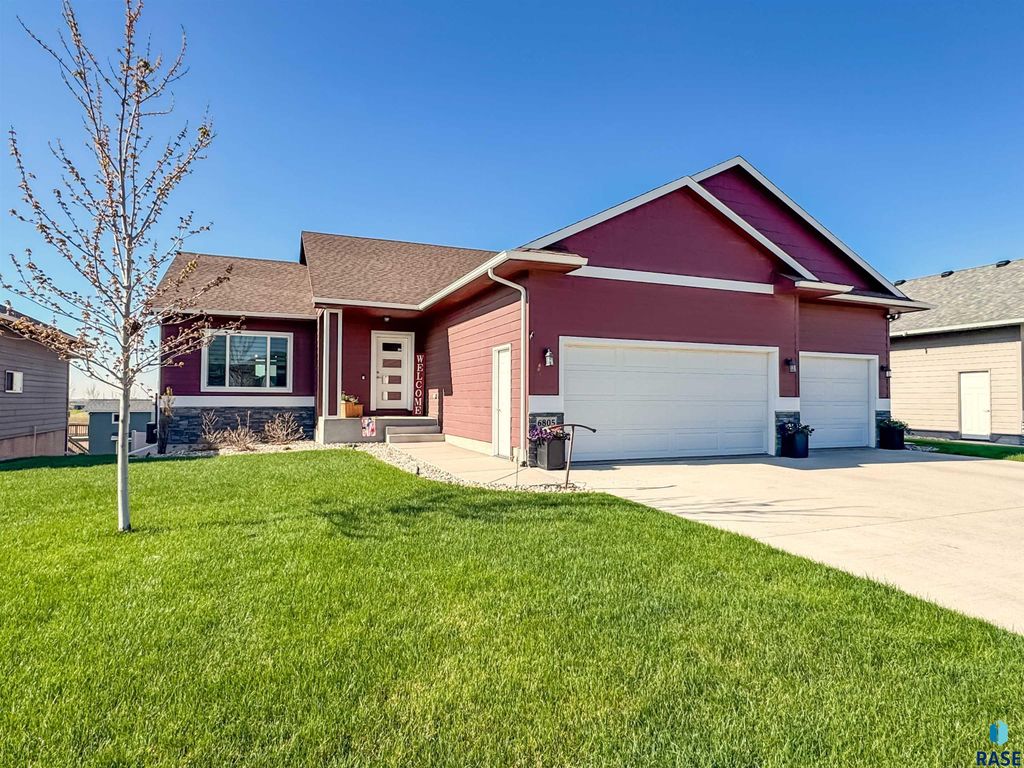 6805 E Smyrna Cir Circle, Sioux Falls, SD 57110