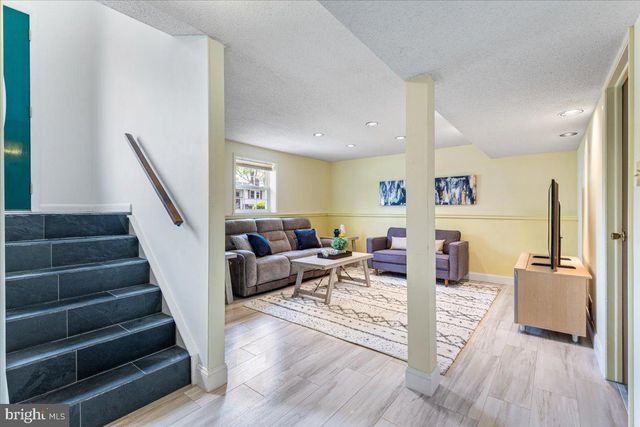 7907 STEADMAN ST, Alexandria, VA 22309