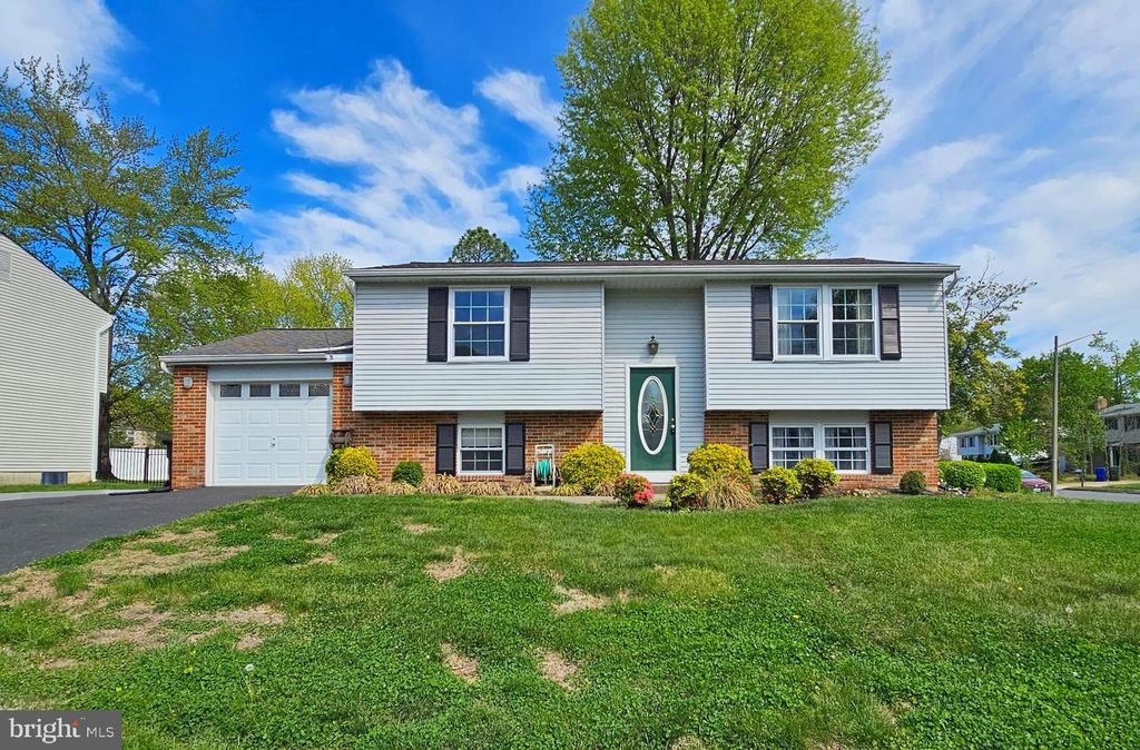 7907 STEADMAN ST, Alexandria, VA 22309