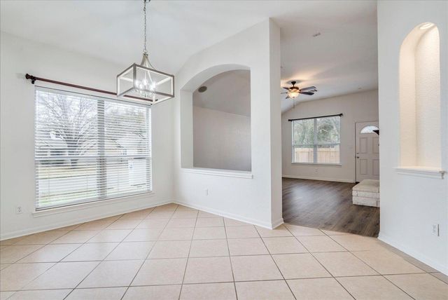 1903 Wood Glen DR, Round Rock, TX 78681